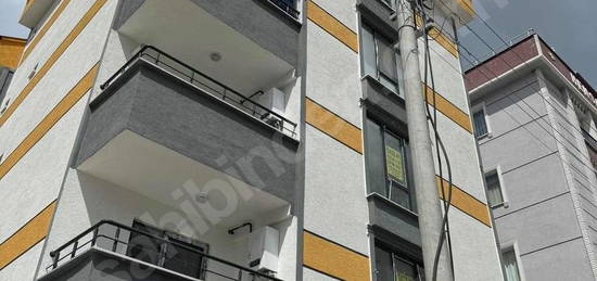 ÇERKEZKÖY BAĞLIK MAHALLESİ CADDE CEPHELİ SATILIK 2+1 DAİRE