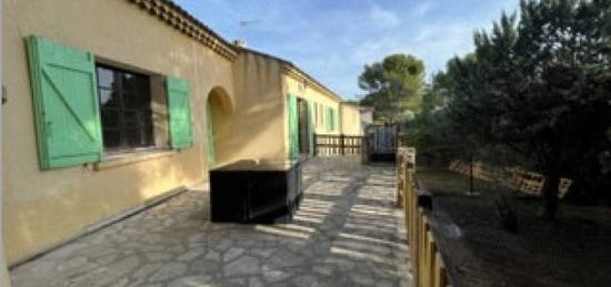 Villa  à vendre, 5 pièces, 4 chambres, 175 m²