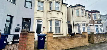 3 bed semi-detached house for sale