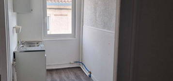 Appartement F2 rue Belin Reims