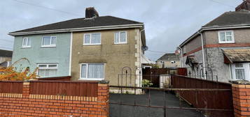 3 bed semi-detached house for sale