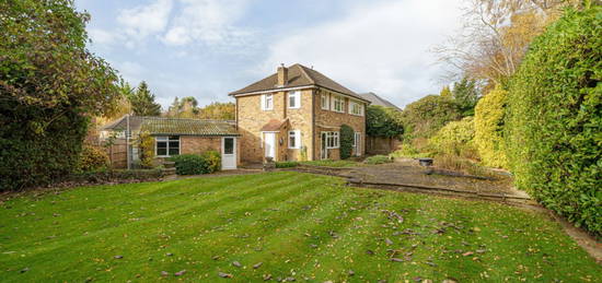 4 bed detached house for sale