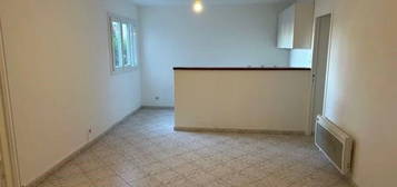 Appartement  à louer, 2 pièces, 1 chambre, 51 m²