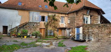 Corps de ferme à GOUTRENS (12) maison d'habitation + 2 dépendances