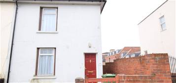 Detached house to rent in Goods Station Road, Tunbridge Wells, Kent TN1