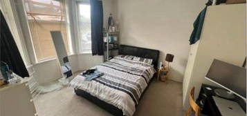 Detached house to rent in Columbia Road, Bournemouth BH10