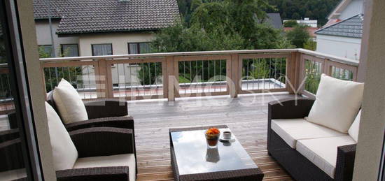 Traumwohnung mit sensationellem Balkon und toller Aussicht!