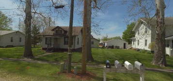 112 N  Madison St, Sibley, IL 61773