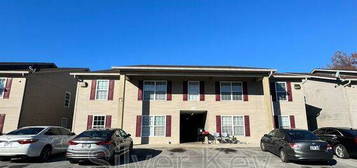 250 Willow Creek Dr #4, Madisonville, TN 37354