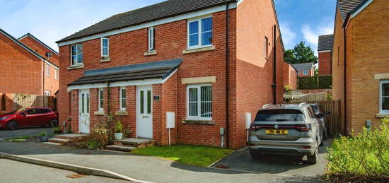 3 bedroom semi-detached house for sale