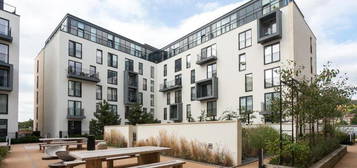 Flat to rent in Alexandra House, Midland Road, Bath BA2