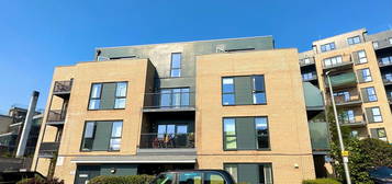 Flat for sale in The Point, 45 Clarence Avenue, Ilford, Essex IG2