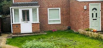 3 bedroom semi-detached house