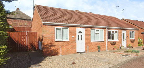 1 bed semi-detached bungalow for sale