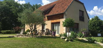 Blackbird Villa 3 chambres - 6 personnes - Nature, campagne, confort moderne, charme, jardin et vue exceptionnelle, proche Martel (au nord du Lot)