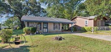 727 Plum St, Minden, LA 71055