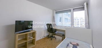 Location appartement 5 pièces 9 m²