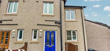 3 bedroom semi-detached house