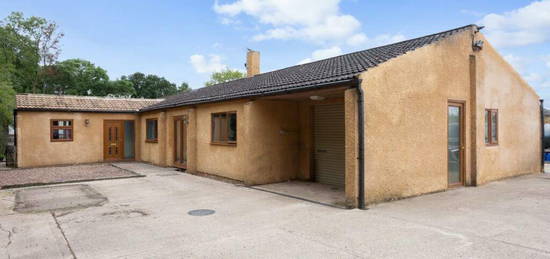 4 bedroom detached bungalow for sale