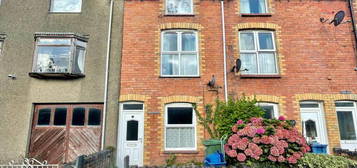 4 bedroom terraced house for sale