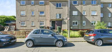 2 bedroom ground floor flat for sale