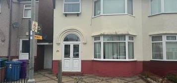 3 bed semi-detached house for sale