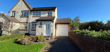 3 bed semi-detached house for sale