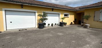 Maison Tignieu Jameyzieu 5 pièce(s) 137.65 m2 piscine, garage