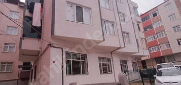 HAS GAYRİMENKUL DEN ÇAMÇEŞMEDE İÇİ SİFİR YAPİLMİS SATİLİK 2+1DAİ