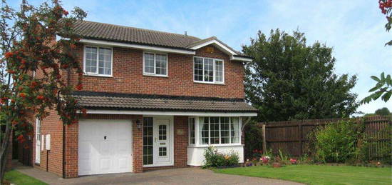 5 bedroom detached house