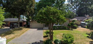 3208 Flynn Cres, Mississauga, ON L5C 2M3