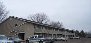 1380 Heritage Dr #4, New Richmond, WI 54017