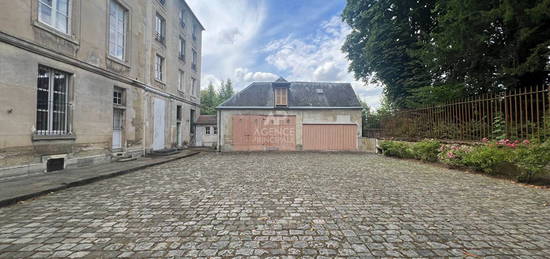 'Versailles Notre Dame' Superbe appartement de réception 5 pièces de 120m² avec cave et parking !