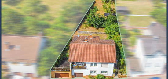 Sanierungsbedürftiges Einfamilienhaus mit Ausblick im schönen Stauf!