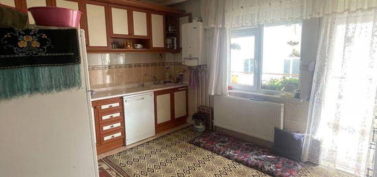 PRESTJ DEN ALACASULUK MAHALLESNDE MSTAKL TADINDA ARAKAT 180 m2 3+1 SATILIK DARE