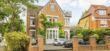 Flat to rent in Strawberry Hill Road, Twickenham TW1