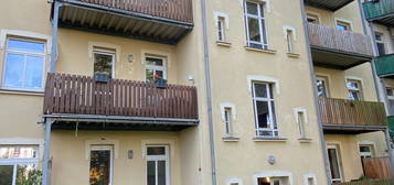 renovierte, modern ausgestattete Wohnung mit Balkon