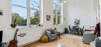 Flat to rent in Shillington Old School, 181 Este Road SW11