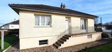 Maison de plain-pied  à vendre, 4 pièces, 2 chambres, 66 m²