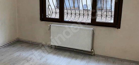 ÇELİKTEPE'DE 1+1 KİRALIK DAİRE KARAMANLI EMLAK