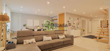 Apartamento duplex T2+1, com garagem, Cascais, Bicesse