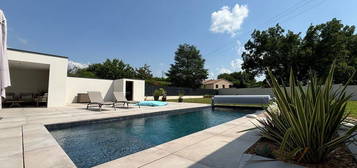 Maison d'architecte avec piscine