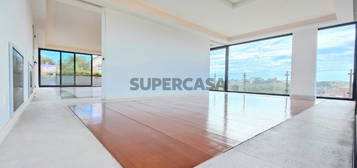 PENTHOUSE T4 DE LUXO EM OEIRAS