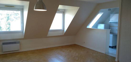 A louer studio 30m2 plein centre