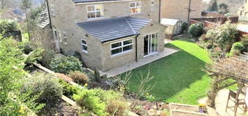 Detached house to rent in Thistle Hill, Huddersfield HD5