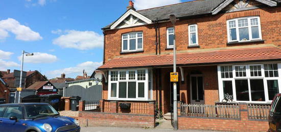 3 bedroom semi-detached house