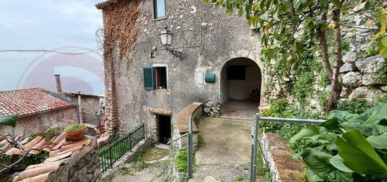 Proprietà rustica in vendita in via Giuseppe Mazzini, 28