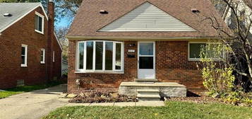 28127 Joan St, Saint Clair Shores, MI 48081