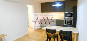 Loft de alquiler en Carrer D'altimira, Centre - Cordelles