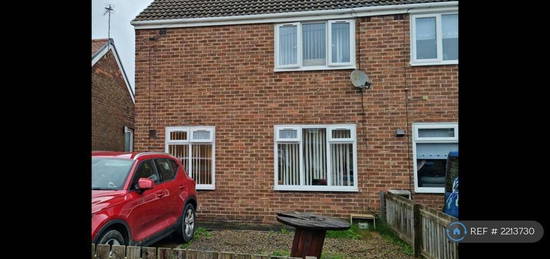 2 bedroom semi-detached house